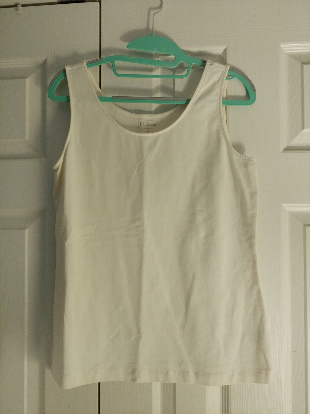 L.L. Bean Cream Sleeveless Scoop Neck Tank